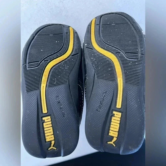 🔥HOST PICK🔥 Puma/ Black & white/ Toddler Sneakers/ Size US 5 - Picture 4 of 8